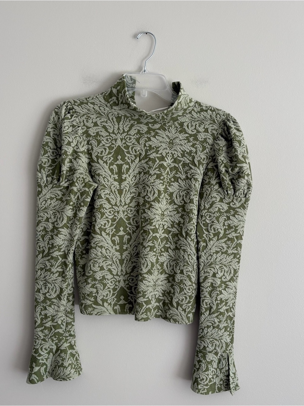 Anthropologie Olive & Cream Damask Puff-Sleeve Top
